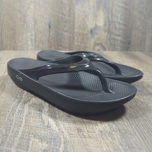 Oofos Oolala Luxe Sandals Womens Size 7 Black Comfort Recovery Sandals